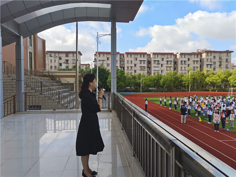 校长致辞.jpg 校长致辞.jpg