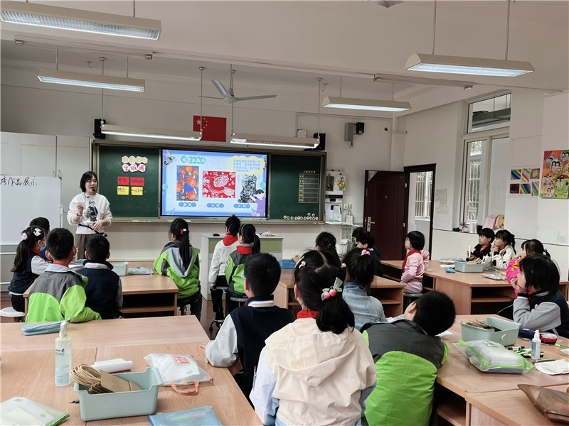 赵玲利1.jpg 赵玲利1.jpg