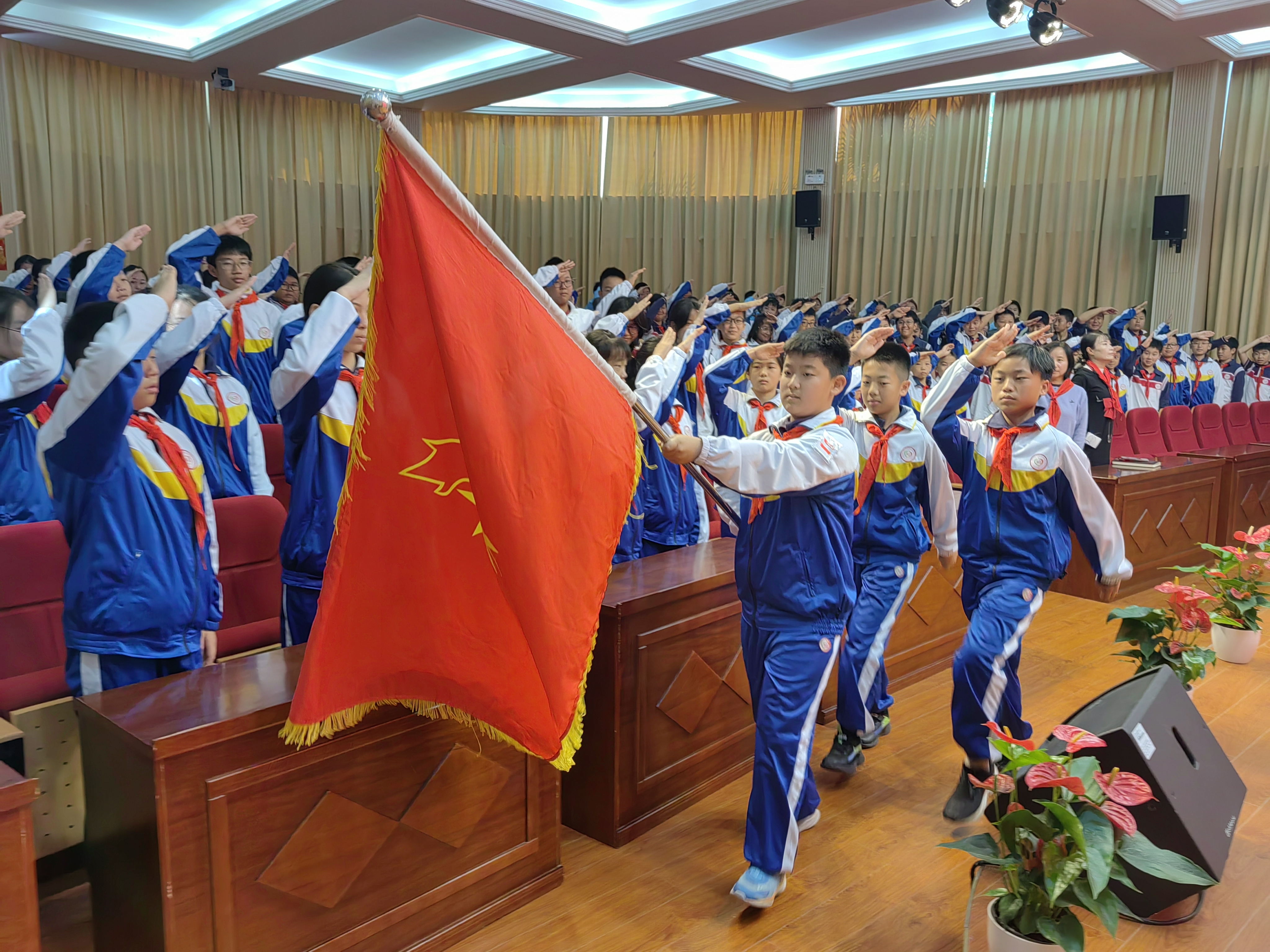 2出旗.jpg 2出旗.jpg