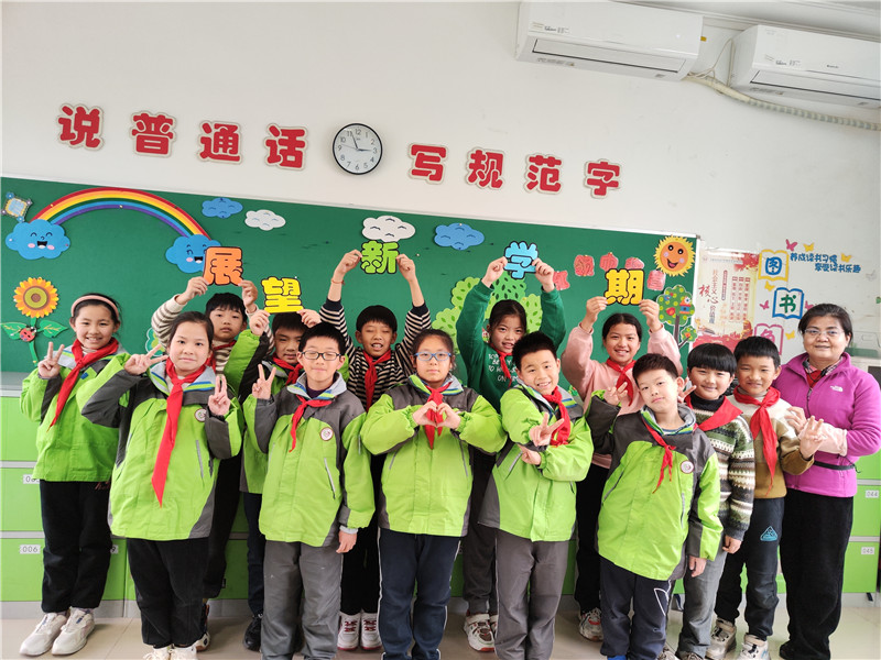 见面会2.jpg 见面会2.jpg