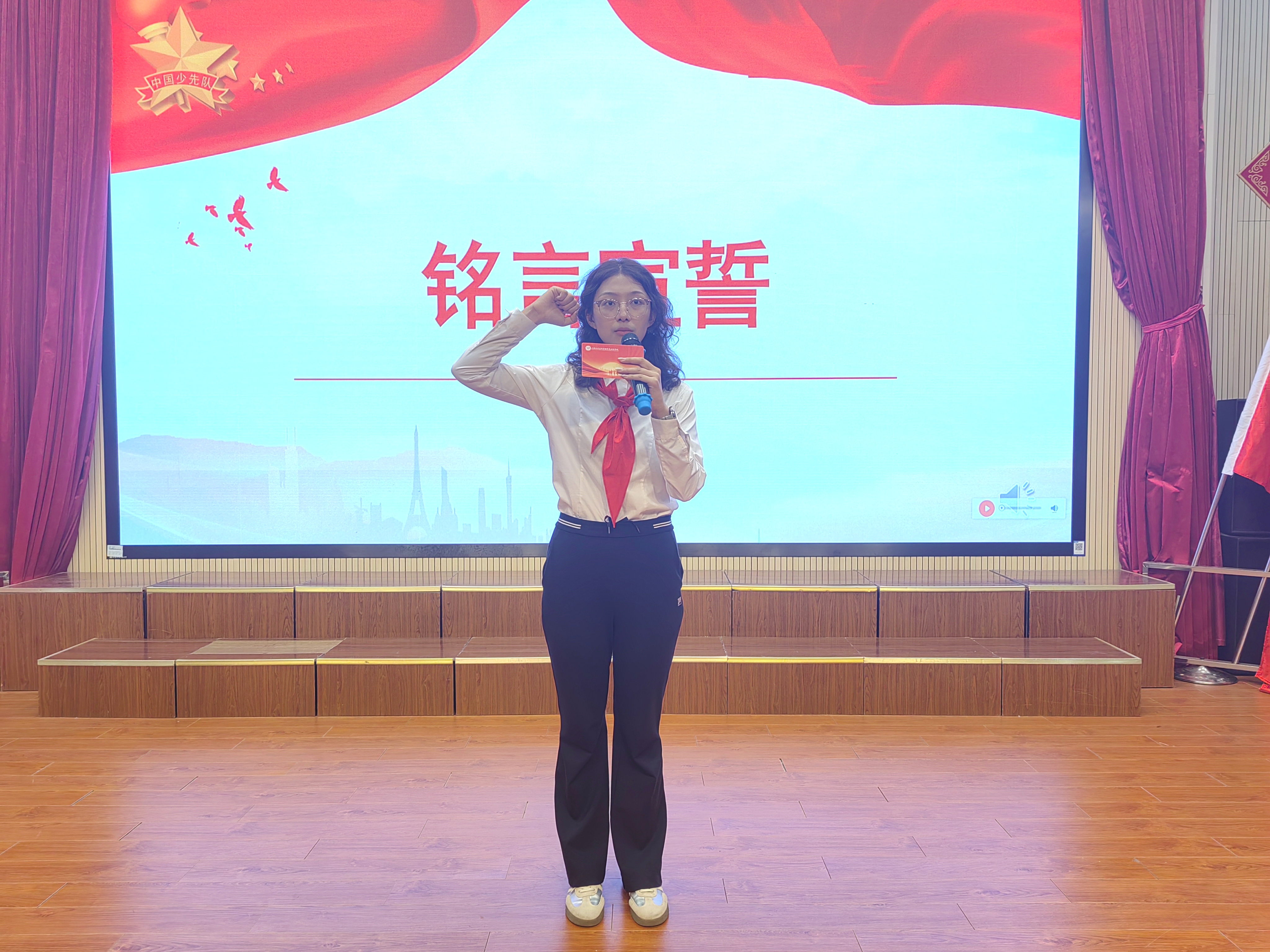 宣誓.jpg 宣誓.jpg