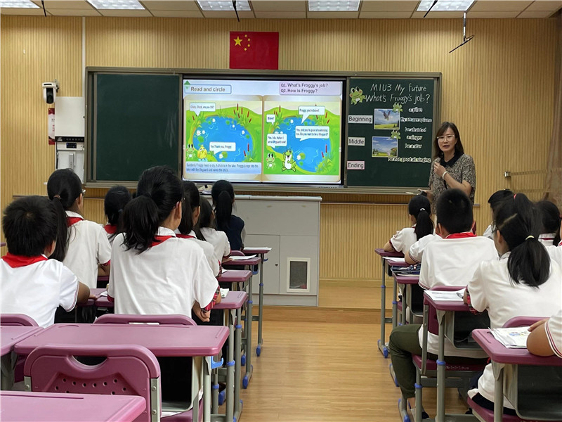 何妮蓉 (3).jpg 何妮蓉 (3).jpg